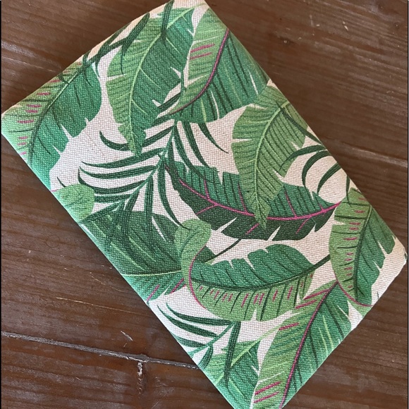 Stella & Dot Palm Leaf Clutch - Picture 4 of 8
